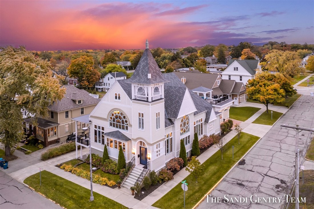 House in Grand Haven, Michigan, United States 1 - 18329597