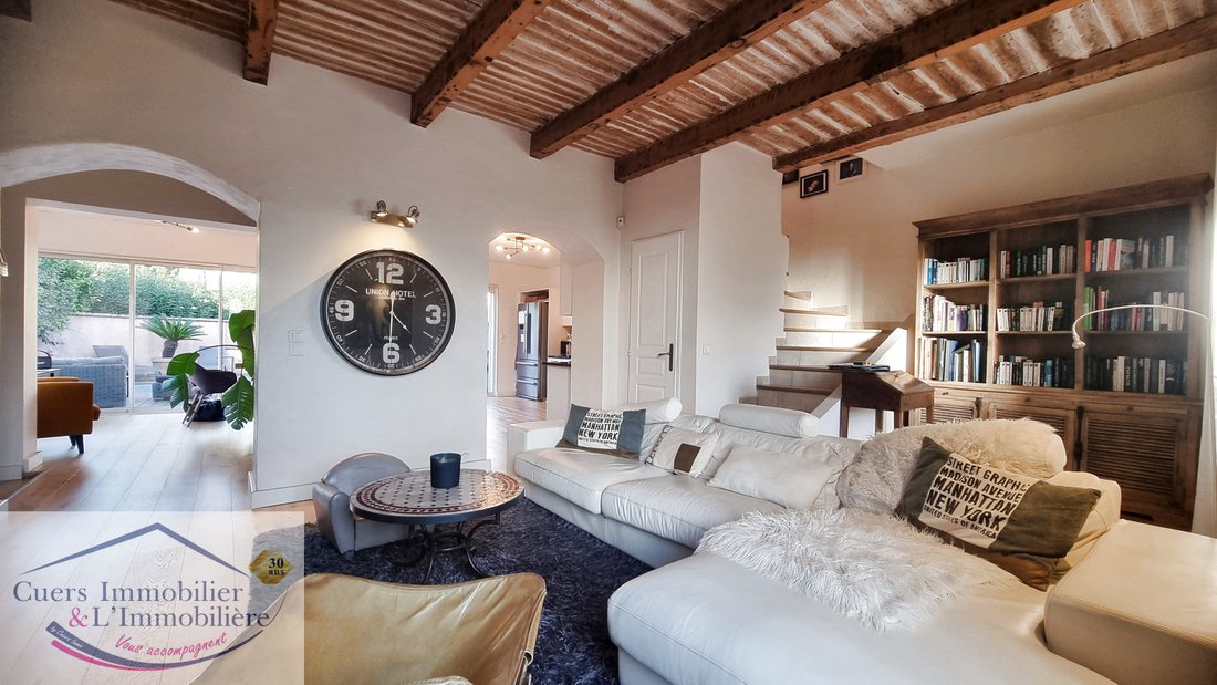 Villa in Hyeres, Provence-Alpes-Côte d'Azur, France 2 - 18327852