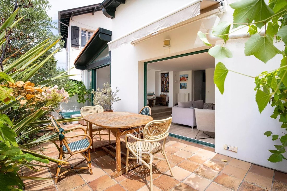House in Biarritz, Nouvelle-Aquitaine, France 2 - 18328408