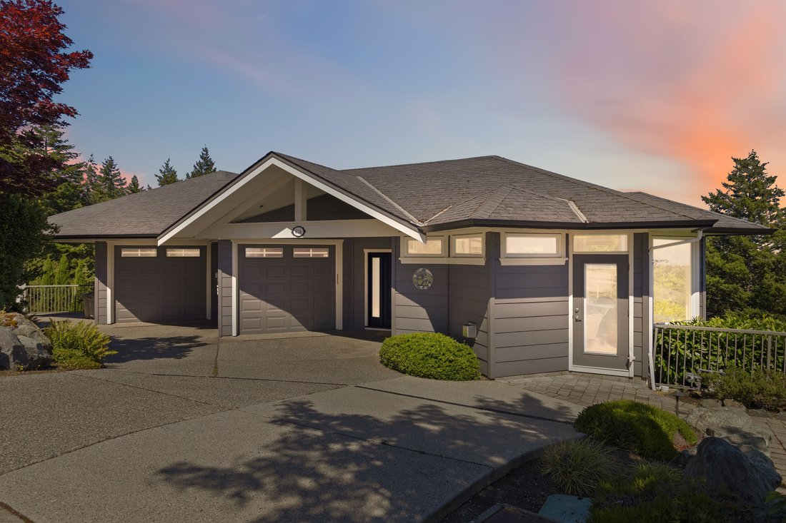 House in Colwood, British Columbia, Canada 1 - 18328726