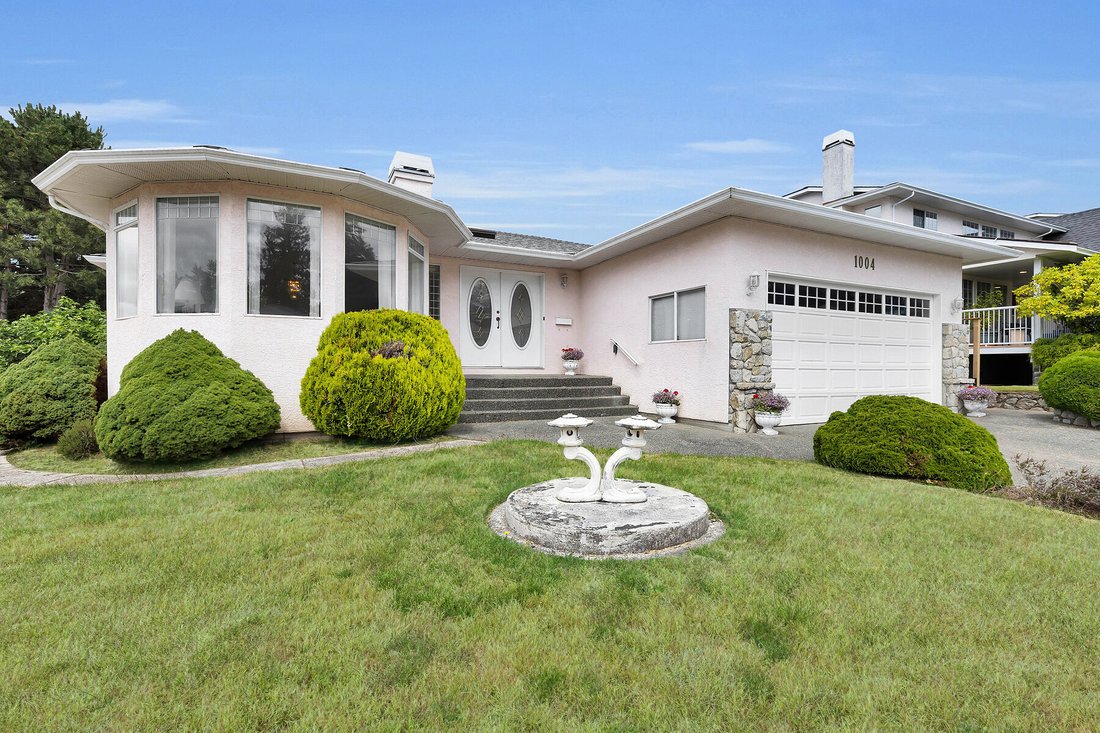 House in Saanich, British Columbia, Canada 4 - 18328720