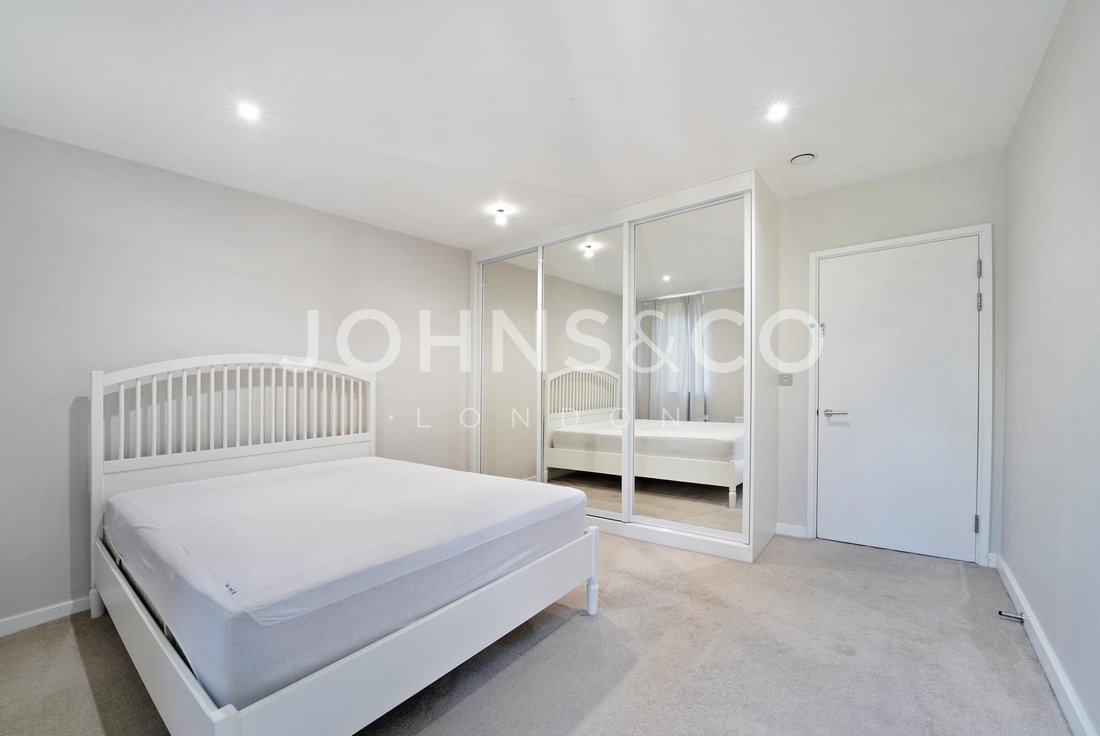 Townhouse in Little Ealing, Hounslow, England 5 - 18329233