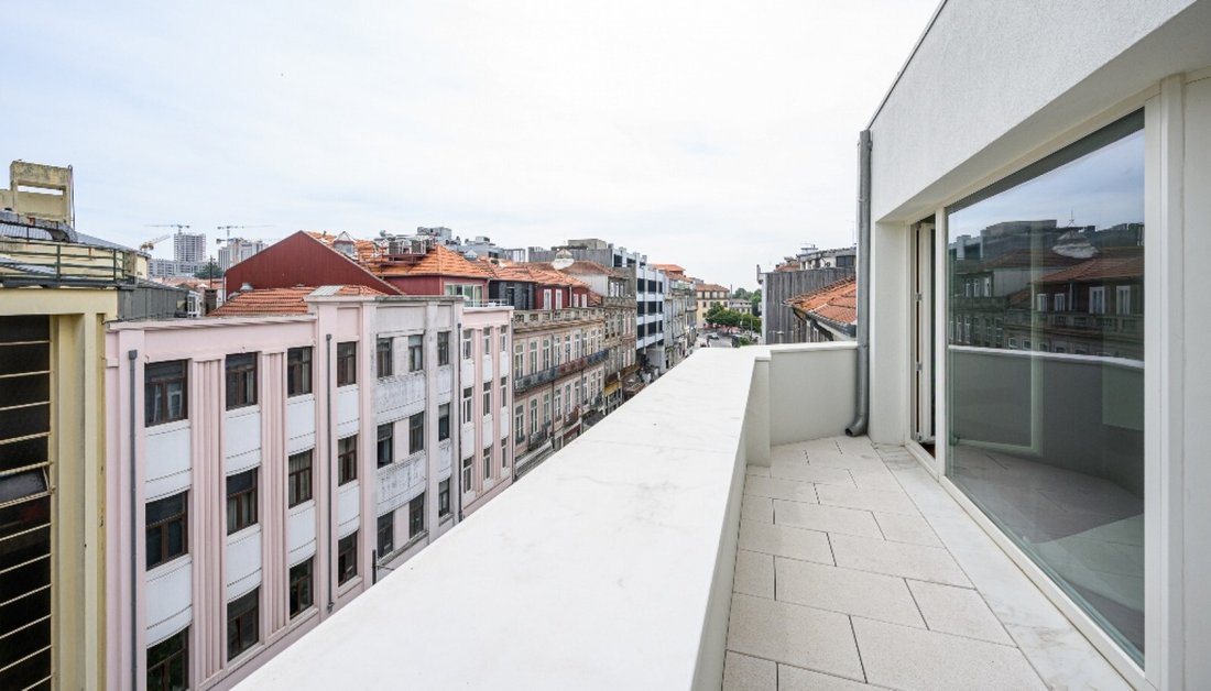 House in Cedofeita, Santo Ildefonso, Se, Miragaia, Sao Nicolau e Vitoria, Porto District, Portugal 2 - 17636988