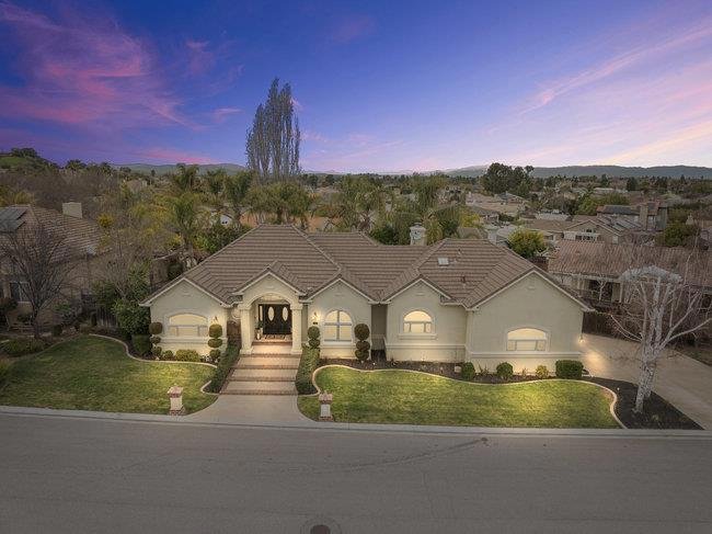 House in Hollister, California, United States 2 - 17757659