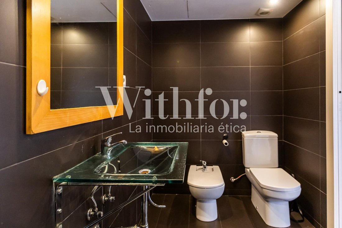 Apartment in Eixample, Barcelona, Spain 5 - 18300575