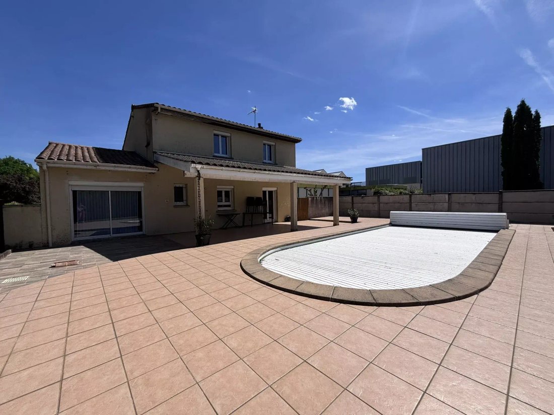 House in Mérignac, Nouvelle-Aquitaine, France 1 - 18327804