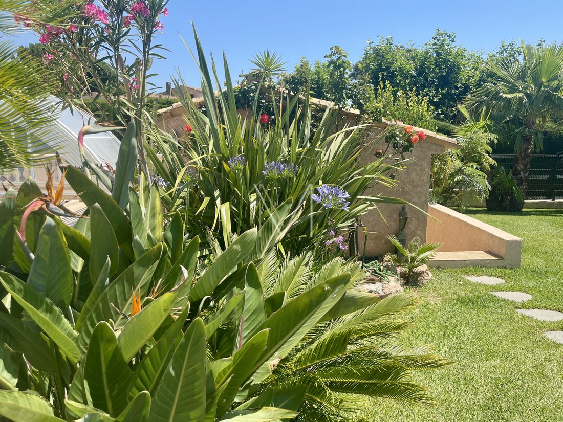 Villa in Le Plan-de-la-Tour, Provence-Alpes-Côte d'Azur, France 5 - 18327863