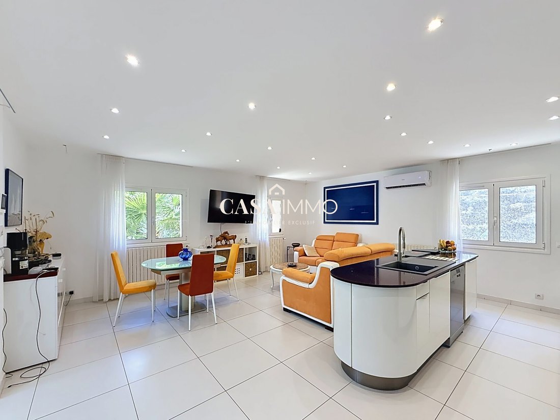 House in Hyeres, Provence-Alpes-Côte d'Azur, France 2 - 18332240