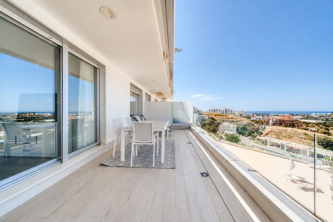 Apartment in Cancelada, Estepona, Andalusia 4 - 18327954