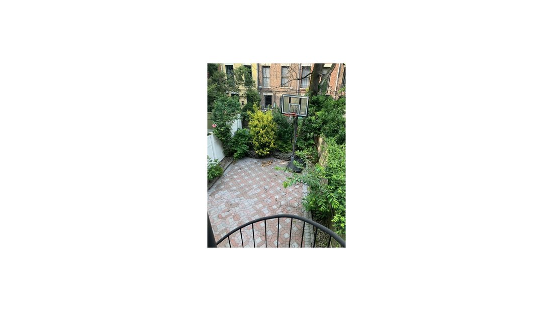 House in New York, New York, United States 4 - 16948748