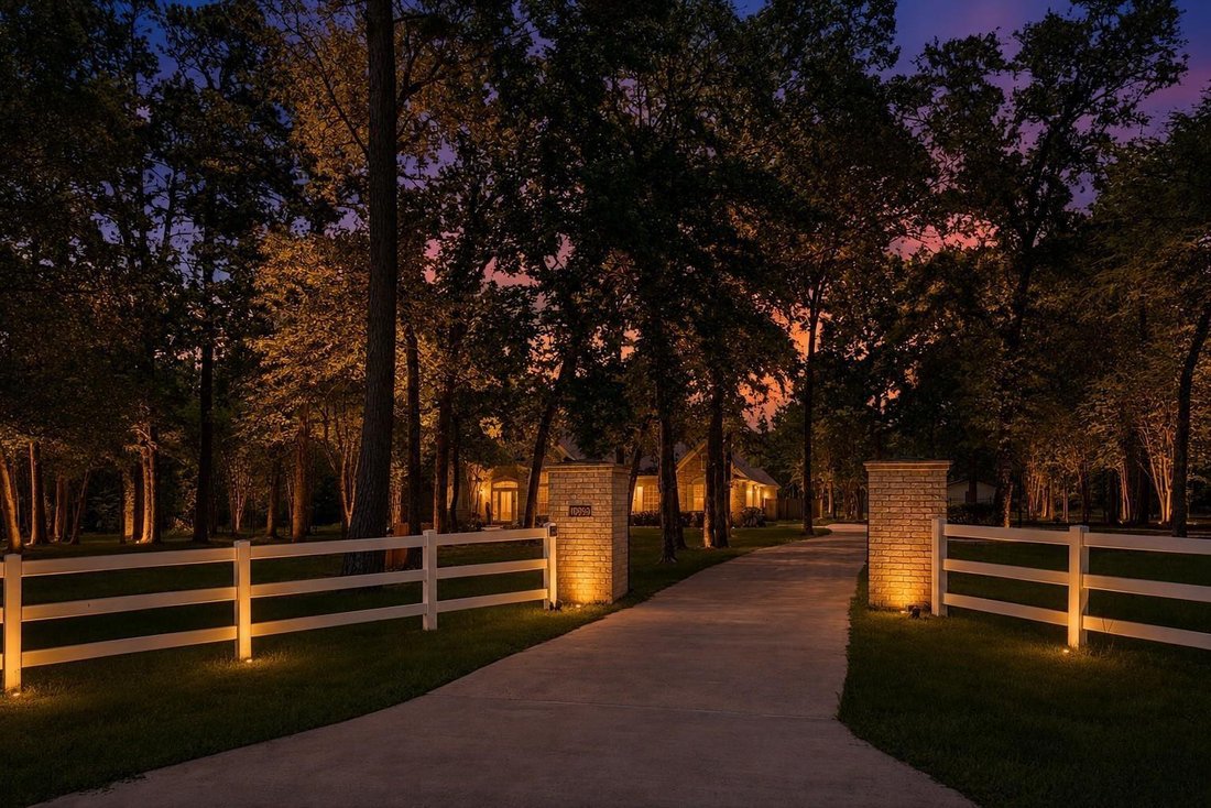 House in Conroe, Texas, United States 3 - 18327610