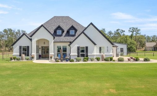House in Springtown, Texas, United States 1