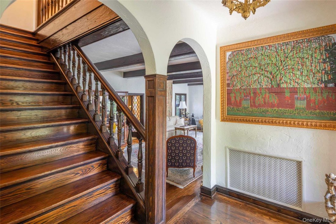 House in Bronxville, New York, United States 3 - 18088096