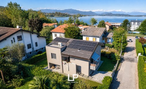 Villa a Castelletto sopra Ticino, Piemonte, Italia 1