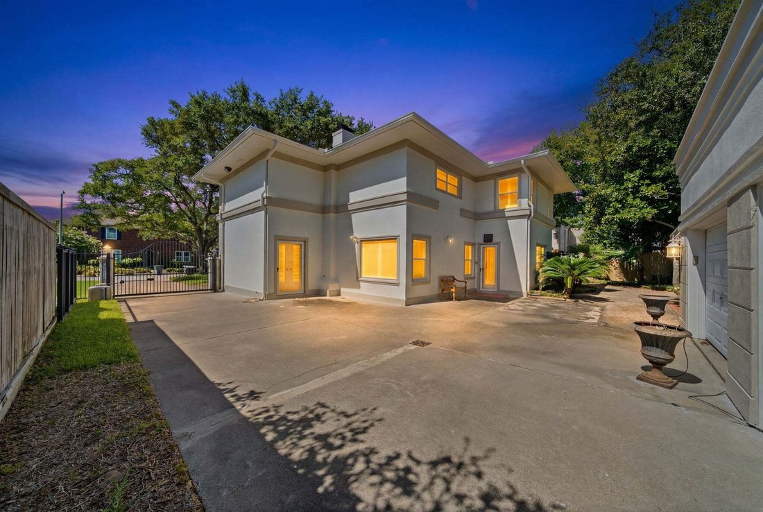 House in Galveston, Texas, United States 3 - 18328885
