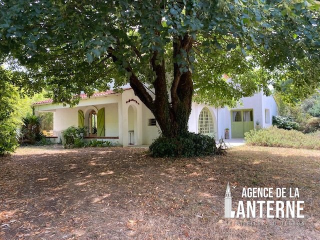House in Dolus-d'Oleron, Nouvelle-Aquitaine, France 1 - 18332358