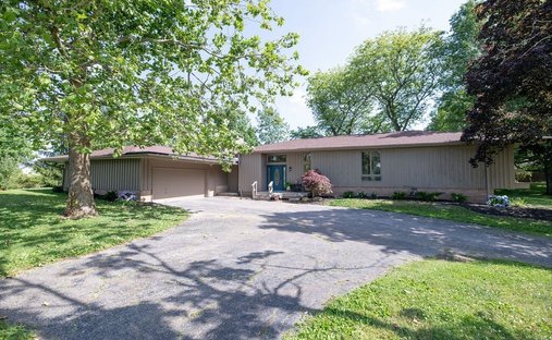 House in Aurora, Ohio, United States 1