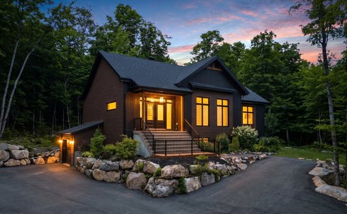 House in Sainte-Adèle, Quebec, Canada 1