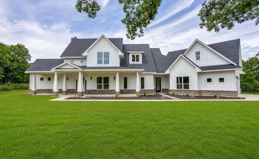 House in Sunset, Texas, United States 1
