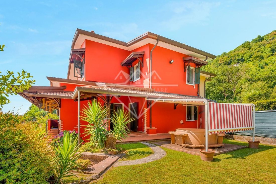 Villa in Fontia-Fossola-Fossone, Marina di Carrara, Tuscany 2 - 18330758