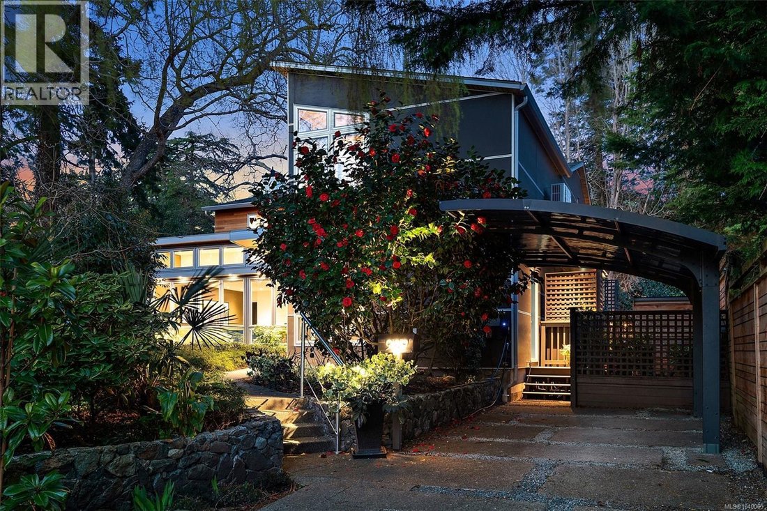 House in Victoria, British Columbia, Canada 1 - 18327737