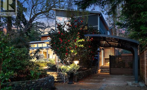 House in Victoria, British Columbia, Canada 1