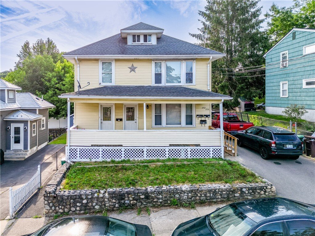 Woonsocket, Rhode Island, United States 1 - 18326758