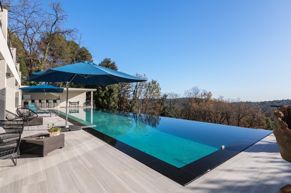 Villa in Tourrettes-sur-Loup, Provence-Alpes-Côte d'Azur, France 4 - 18330540