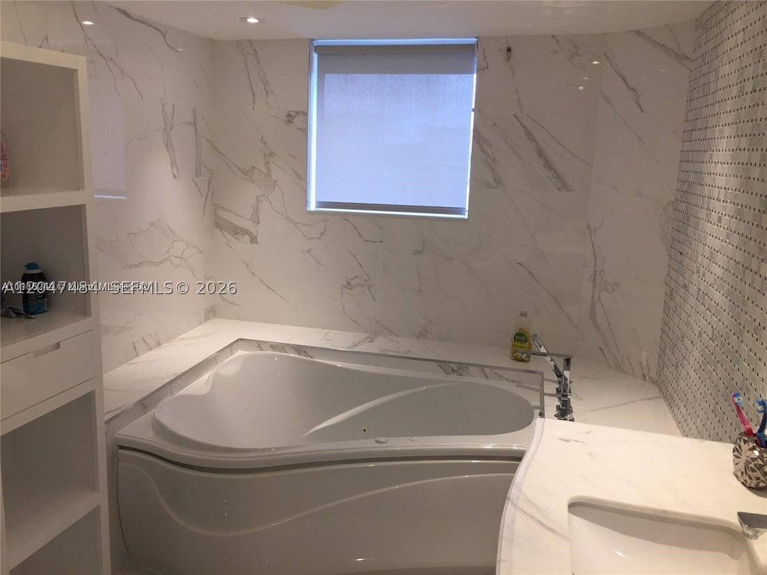 Condo in Golden Beach, Florida, United States 5 - 18330553
