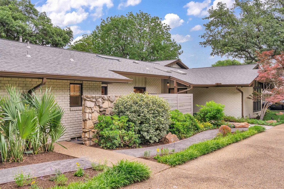 House in Dallas, Texas, United States 5 - 17990424