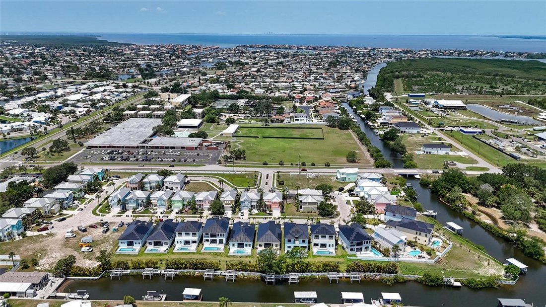House in Apollo Beach, Florida, United States 5 - 17182061