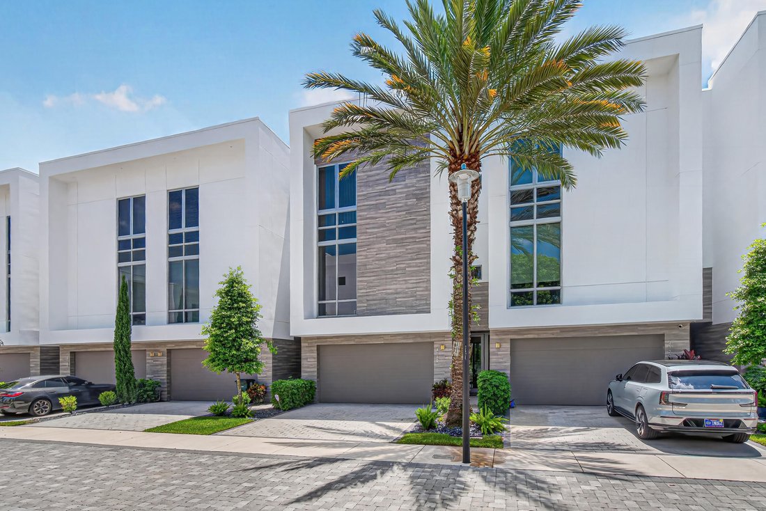 Townhouse in Boca Raton, Florida, United States 3 - 18103046