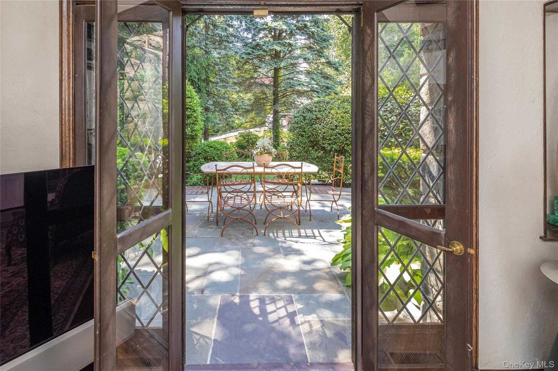 House in Bronxville, New York, United States 5 - 18088096