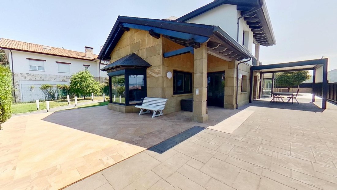 Villa in Berango, Basque Country, Spain 2 - 18329858
