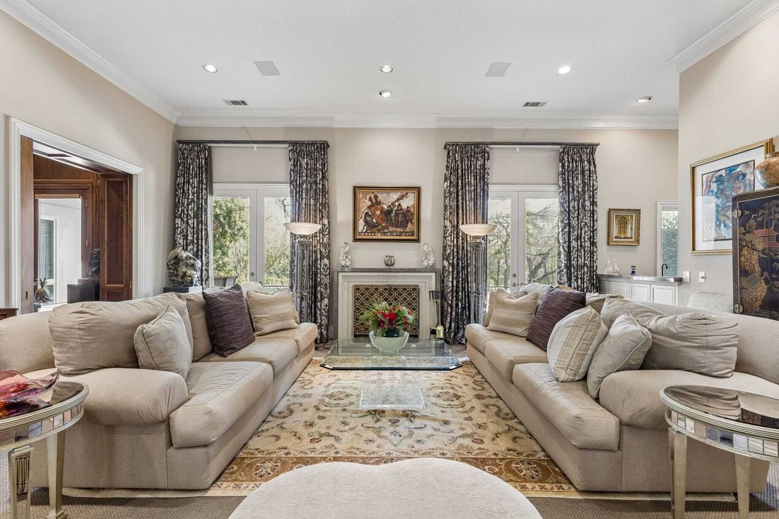 House in Dallas, Texas, United States 5 - 17507749