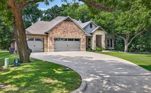 House in Tool, Texas, United States 1