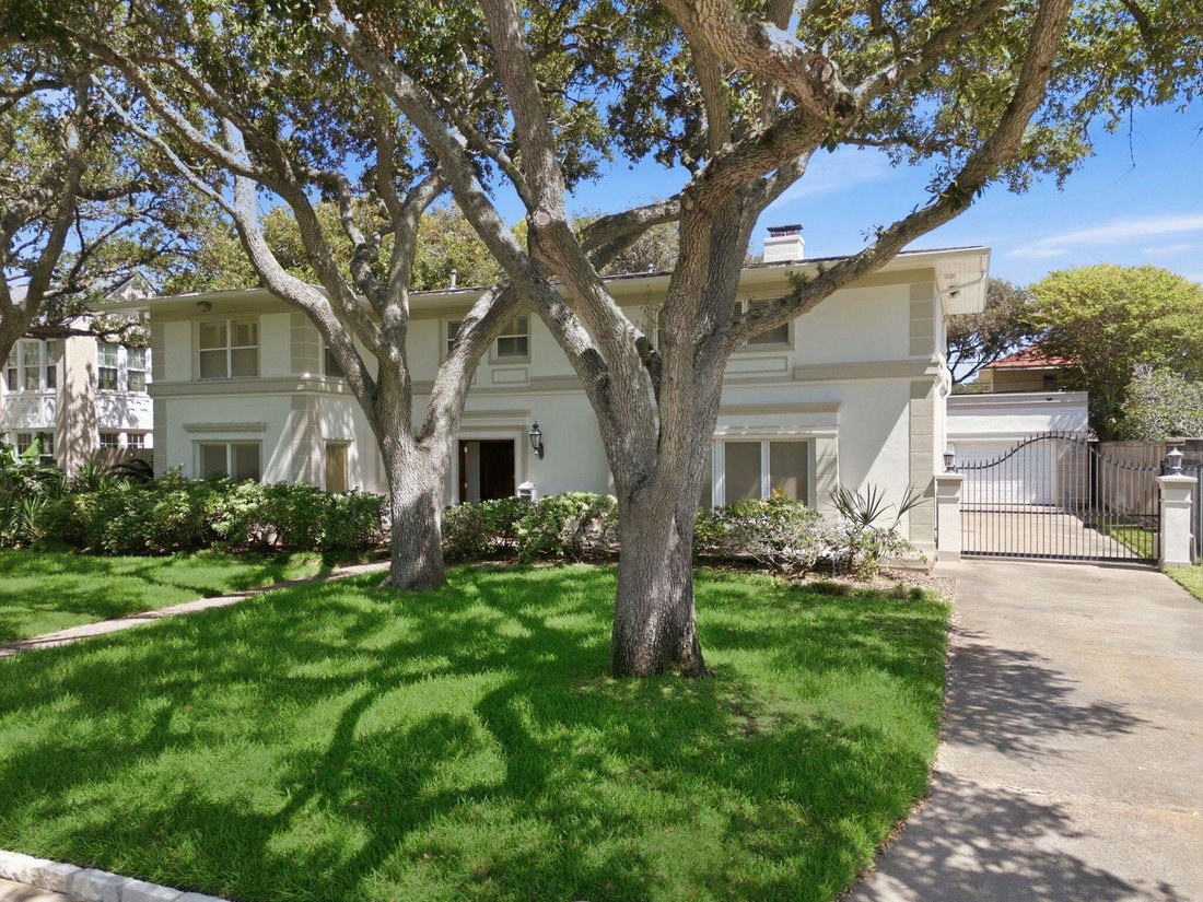 House in Galveston, Texas, United States 4 - 18328885