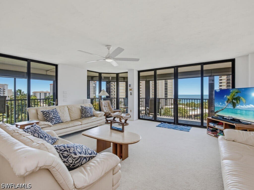 Condo in Naples, Florida, United States 4 - 18329348