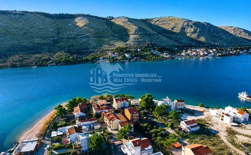Apartment in Grebastica, Sibenik-Knin County, Croatia 1