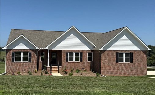 House in Wilkesboro, North Carolina, United States 1