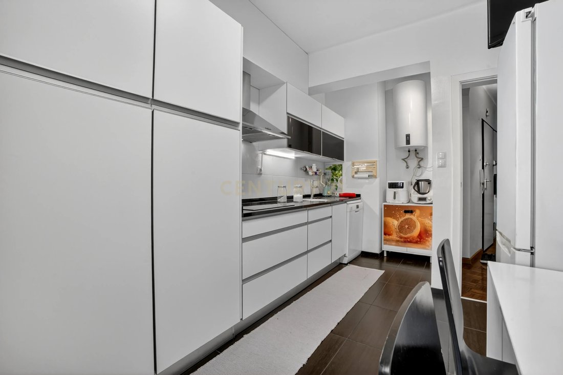 Apartment in Linda-a-Velha, Lisbon, Portugal 3 - 18009623