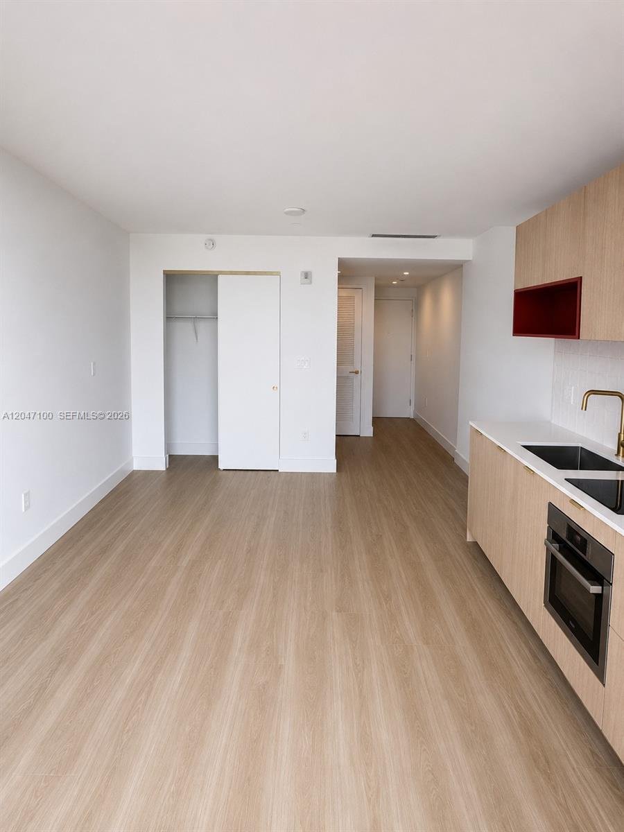 Condo in Miami, Florida, United States 5 - 18331679
