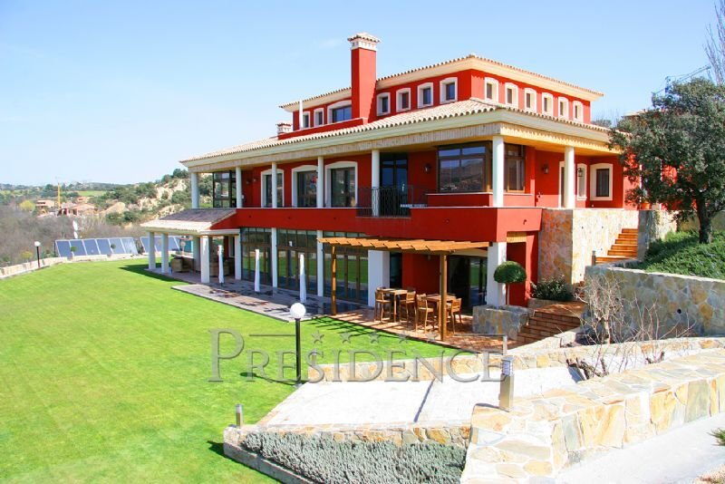 Villa in Las Rozas de Madrid, Comunidad de Madrid, Spain 1 - 18329509