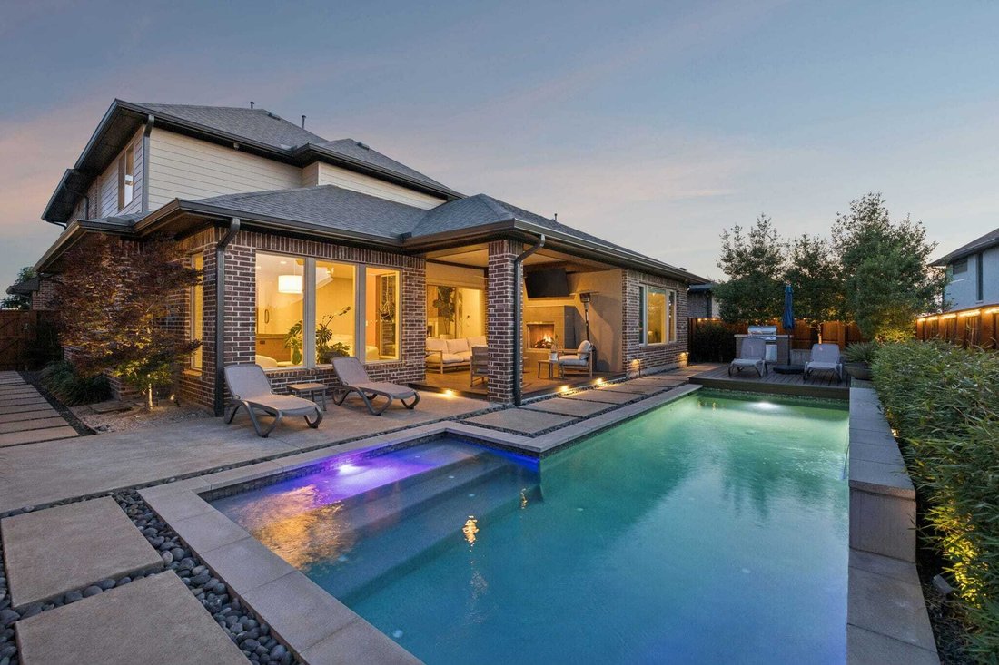 House in Frisco, Texas, United States 5 - 18049528