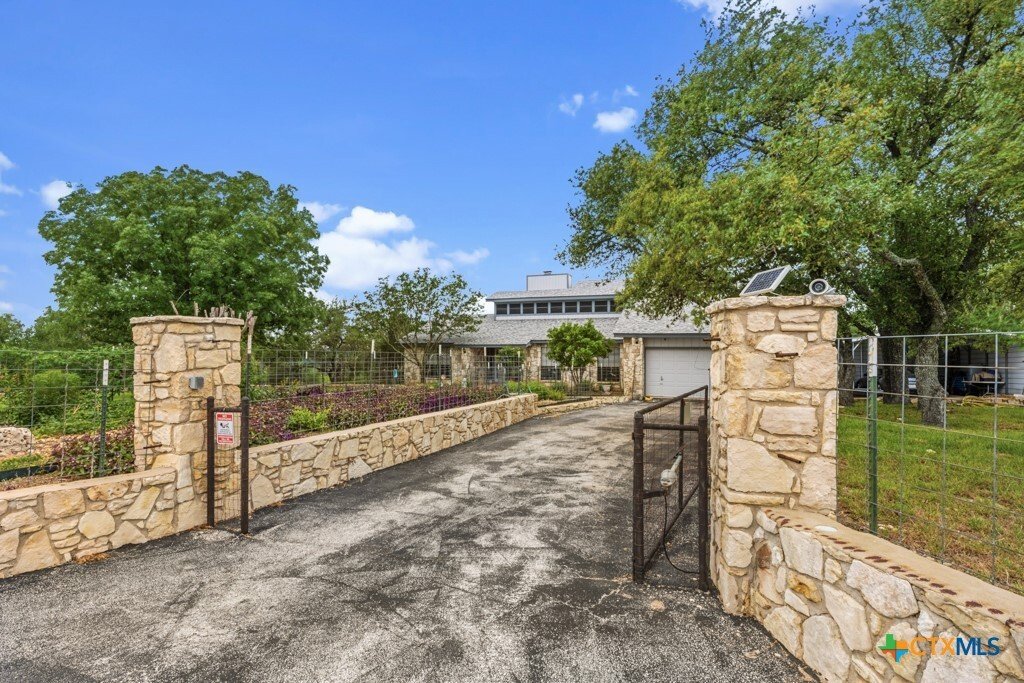 House in Spring Branch, Texas, United States 3 - 18326811