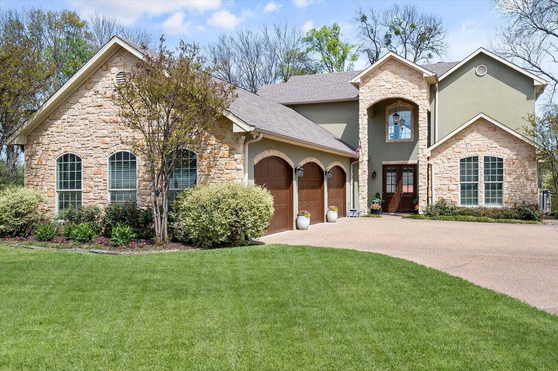 House in Corsicana, Texas, United States 4 - 17525267