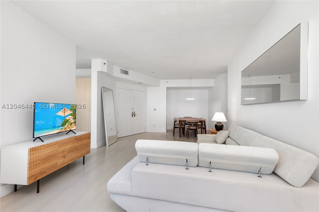 Condo in Miami Beach, Florida, United States 2 - 18326938