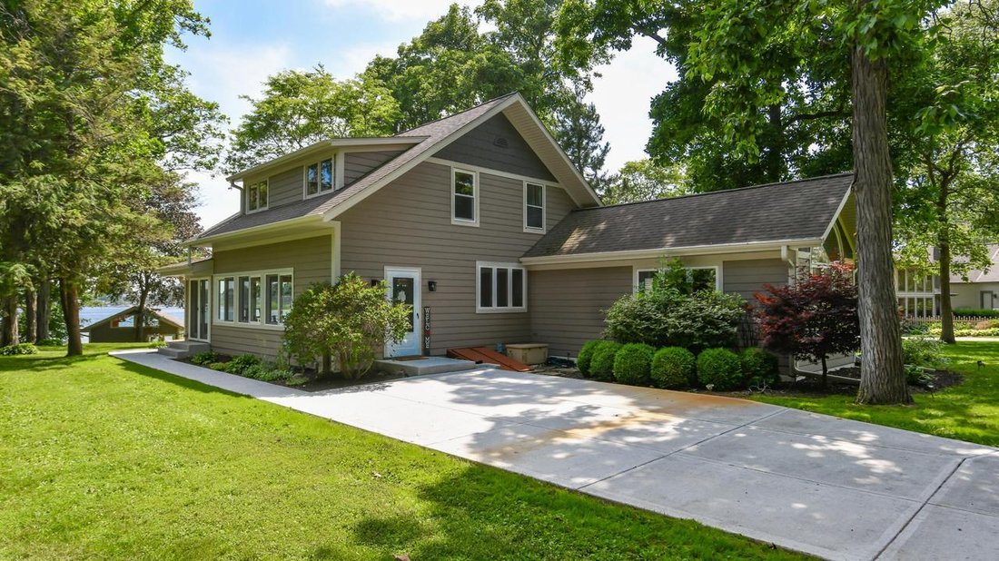 House in Muskego, Wisconsin, United States 3 - 18159154