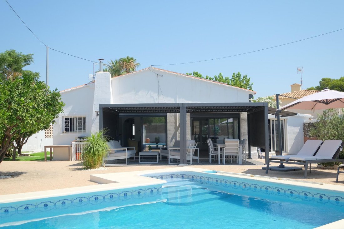 Villa in Calp / Calpe, Valencian Community, Spain 1 - 18331363