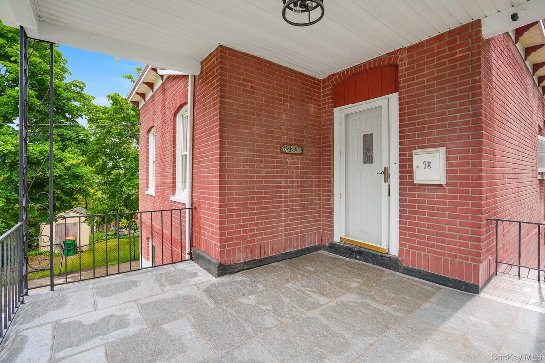 House in Beacon, New York, United States 3 - 18327478